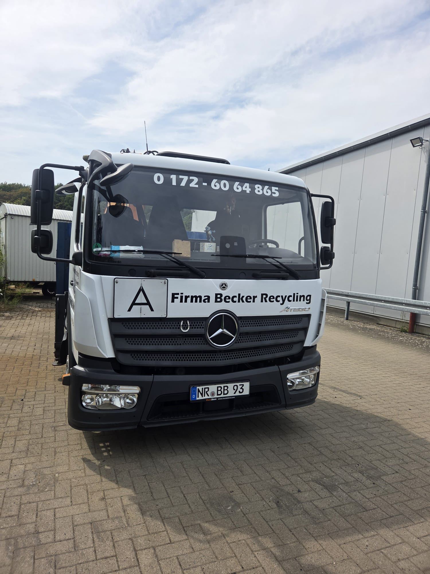 Becker Recycling LKW Frontansicht